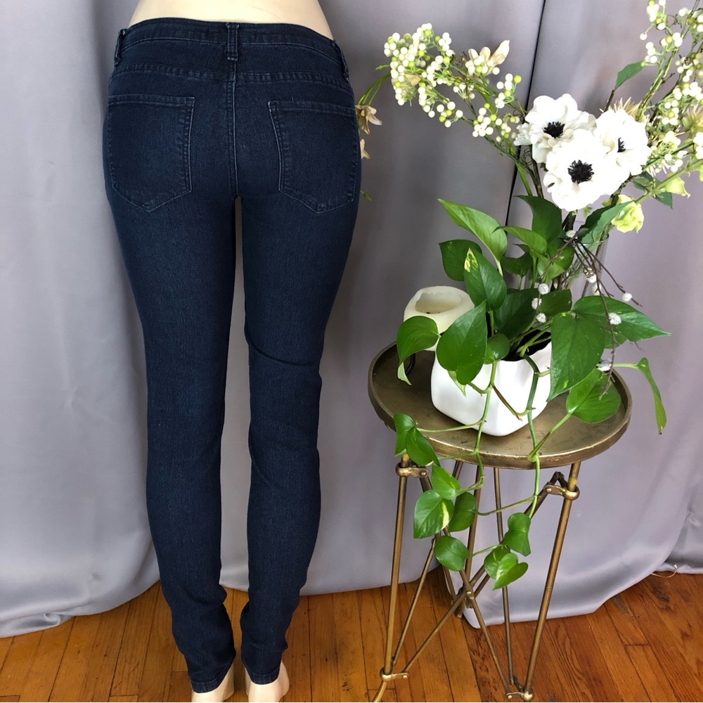 FOREVER 21 Skinny Blue Jeans - Picture 3 of 3